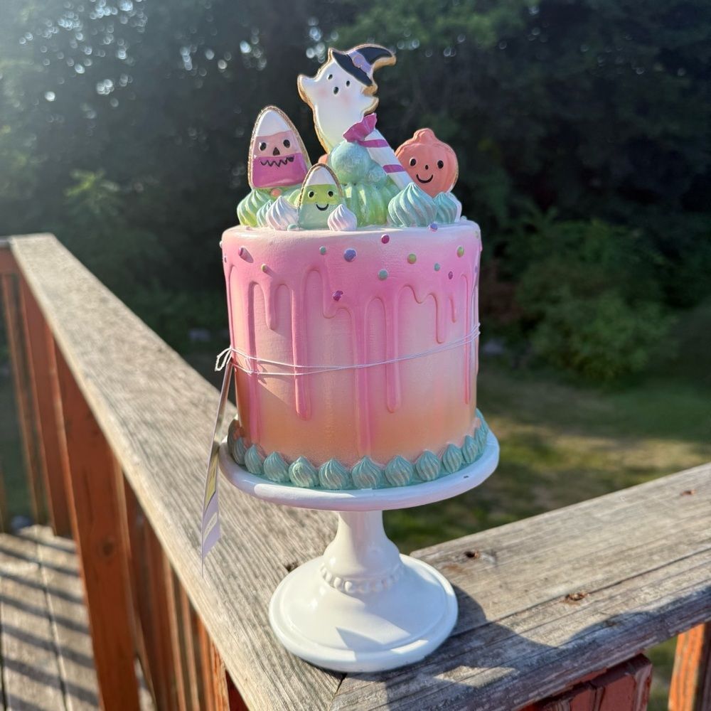 NEW Ghoulish Spooky Candy Gingerbread Cookie Cake Statue Pastel Colors